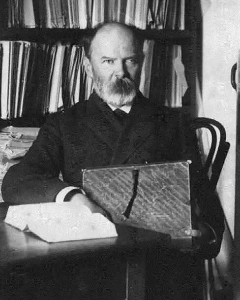 Александр Федорович Фортунатов Дмитрий Николаевич Прянишников В студенческом - фото 10