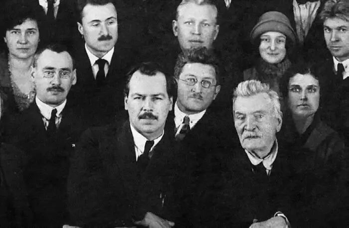 На курсах по сортоведению селекции и генетике при Всесоюзном институте - фото 38