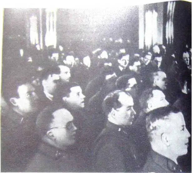 6 ноября 1941 года на станции метро Маяковская состоялось торжественное - фото 25