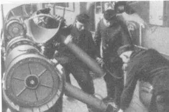 Подводная война Гитлера 19391942 Охотники Часть II - фото 23