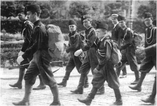 Молодежная фашистская организация Балилла в походе Италия 1930 г РГАКФД - фото 25