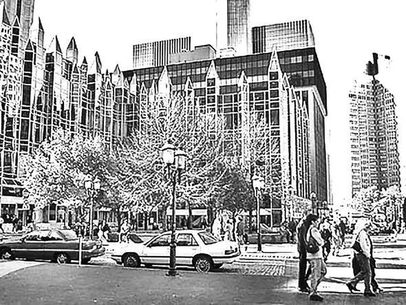 Рис 10 9 PPG Plaza Pittsburgh Pennsylvania 1982 Johnson Burgee - фото 690