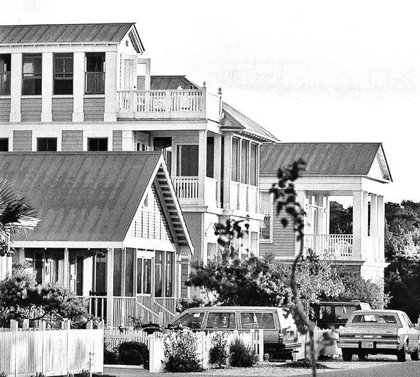 Рис 10 23 Seaside Walton County Florida 1986 Duany PlaterZyberk - фото 725