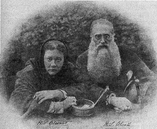Рис 7й Е П Блаватская и Генри Олькотт лаборанты новой религии Школа в - фото 10