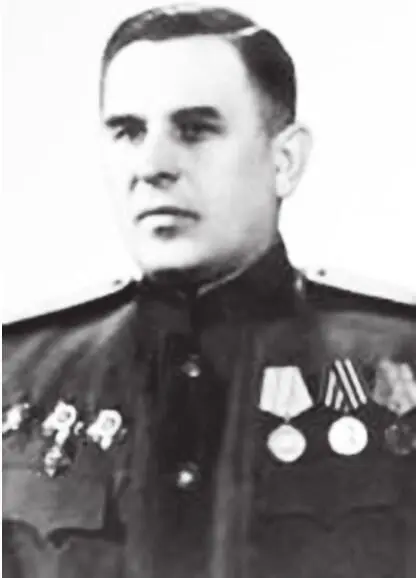 полковник Андрей Яковлевич Ефимов генералмайор Евгений Иванович - фото 153