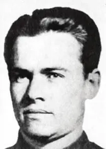 19081942 Комиссар госбезопасности 3 ранга Родился в семье крестьянина в дер - фото 203