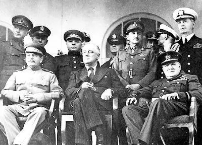 ФОТО 7 28 ноября 1943 года в Тегеране открылась конференция руководителей - фото 8