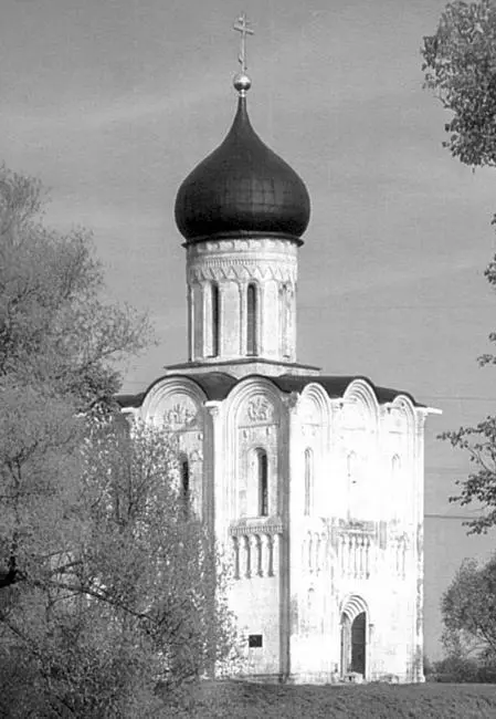 Церковь Покрова на Нерли 1165 г Каменная резьба абсиды Дмитриевского - фото 172