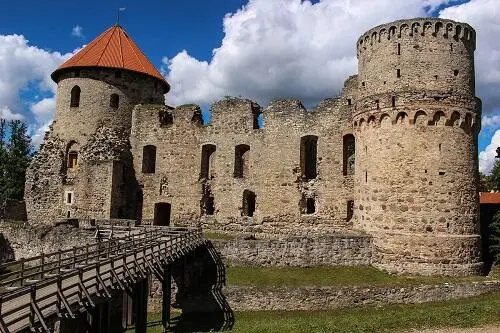 Замок Венден Для того чтобы приехать в Ливонию или Пруссию в качестве - фото 7