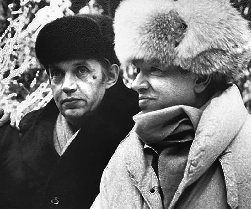 Шестидесятники Роберт Рождественский Андрей Вознесенский 1980е Фото из - фото 31