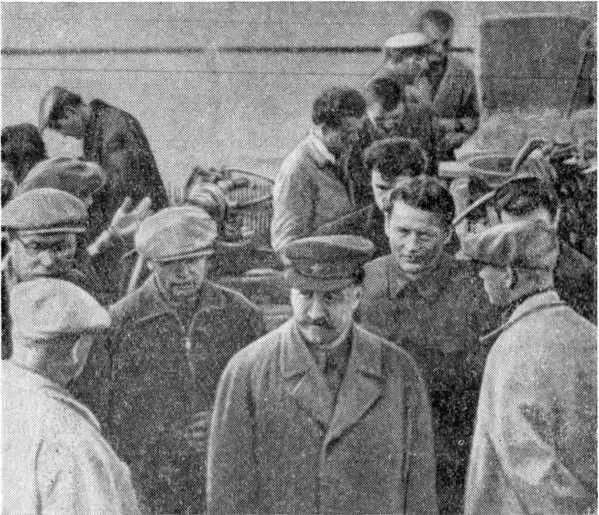 1934 год На Пермский моторостроительный завод прибыл Серго Орджоникидзе - фото 11