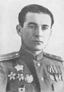 А Я Волков Начальник политотдела 6й гвардейской минометной бригады - фото 70