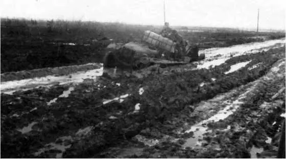 Тягач SdKfz10 для легкой артиллерии на бездонной дороге 13 октября бригада - фото 49
