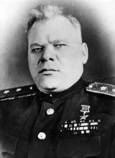 Командир 9й тбр ИФ Кириченко Наконецто сбив заслон у Бухоловки немцы - фото 68