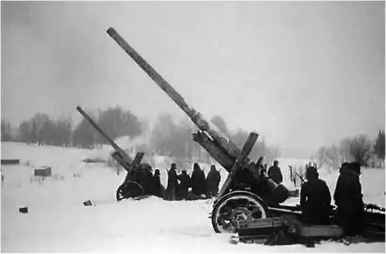 122мм пушки Л19 готовы открыть огонь Район Красной Поляны декабрь 1941 г - фото 123
