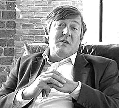 Стивен Фрай родился в Хампстеде Лондон в семье английского физика Алана Фрая - фото 32
