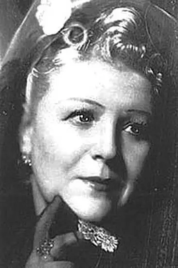Изабелла Юрьева родилась в РостовенаДону пятым ребенком в ремесленной - фото 131