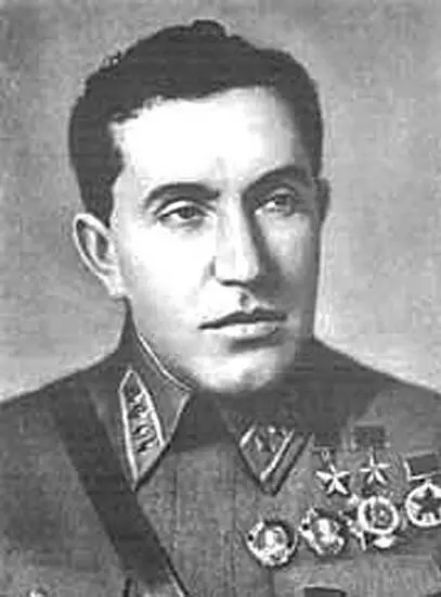 Яков Смушкевич родился в местечке Ракишки Новоалександровского уезда Ковенской - фото 133