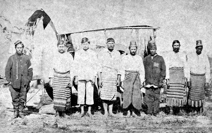 Аргентинский солдат и парагвайцы захваченные в плен в 1866 году возможно в - фото 74