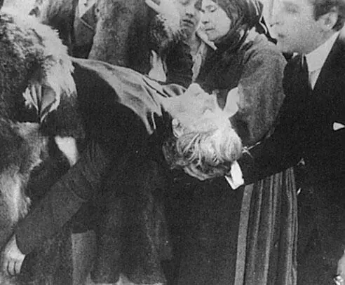 Амброзио Артуро фильм Пепел 1916 г Большинство фильмов снималось на - фото 70