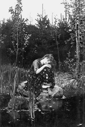 Васнецов ВМ Аленушка 1881 г И раньше и теперь обращаясь в молитвах к - фото 42