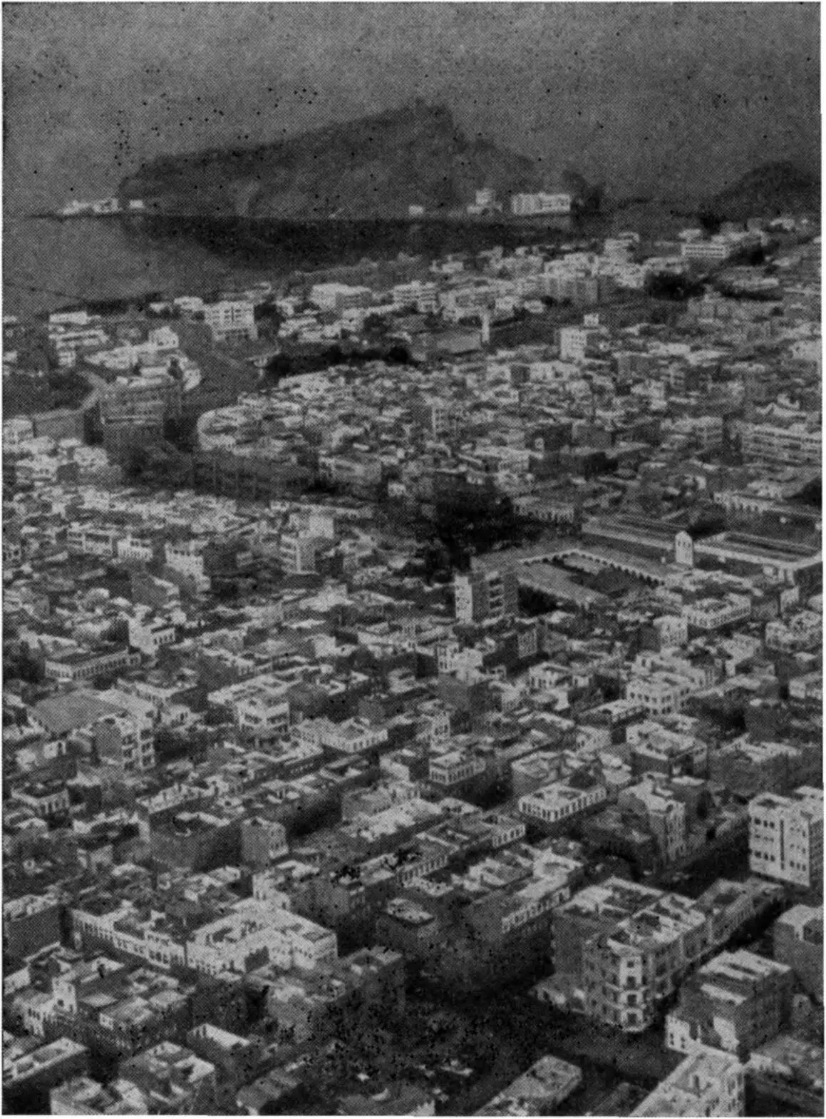 Центральная часть Адена Кратер Кратер до начала нашего столетия был торговым - фото 6