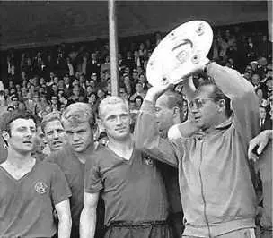 Нюрнберг чемпион ФРГ 1968 года В следующем сезоне львы выбросив за борт - фото 134