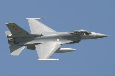 F16C Файтинг Фэлкон США Экипаж 1 чел Взлетный вес 217 т - фото 252