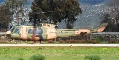 UH1Н Ирокез США Экипаж 2 чел Максимальный взлетный вес 4310 кг - фото 269