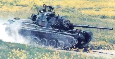 ОБТ M60A1 США Экипаж 4 чел Боевой вес 56 т Вооружение пушка - фото 284