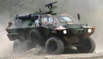 БТР Кобра Турция Экипаж 2 чел Десант 4 чел Боевой вес 6 т - фото 300