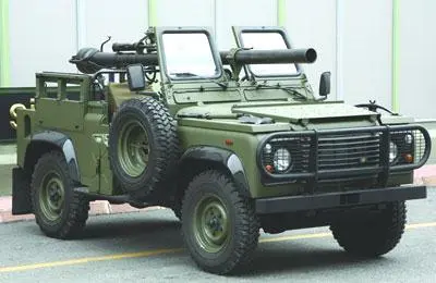 СББО M40 Ленд Ровер90 Экипаж 3 чел Боевой вес 255 т Вооружение - фото 333