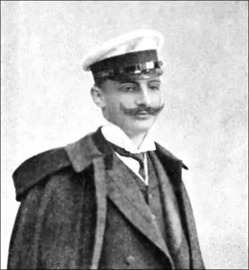 В В Шульгин 28 февраля в 5 часов утра Николай срочно выехал из Могилева в - фото 118