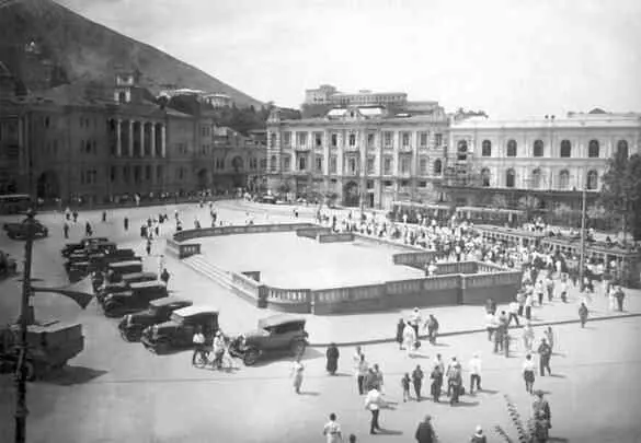 Площадь им Берии в Тбилиси 1938 год Строительство моста им Челюскинцев - фото 64
