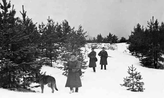 Наряд пограничников в дозоре Карельский перешеек 1939 год Советский - фото 88