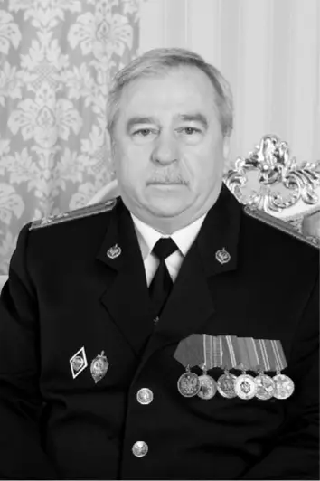 Полковник в отставке длительное время возглавлял оперативный архив Управления - фото 2