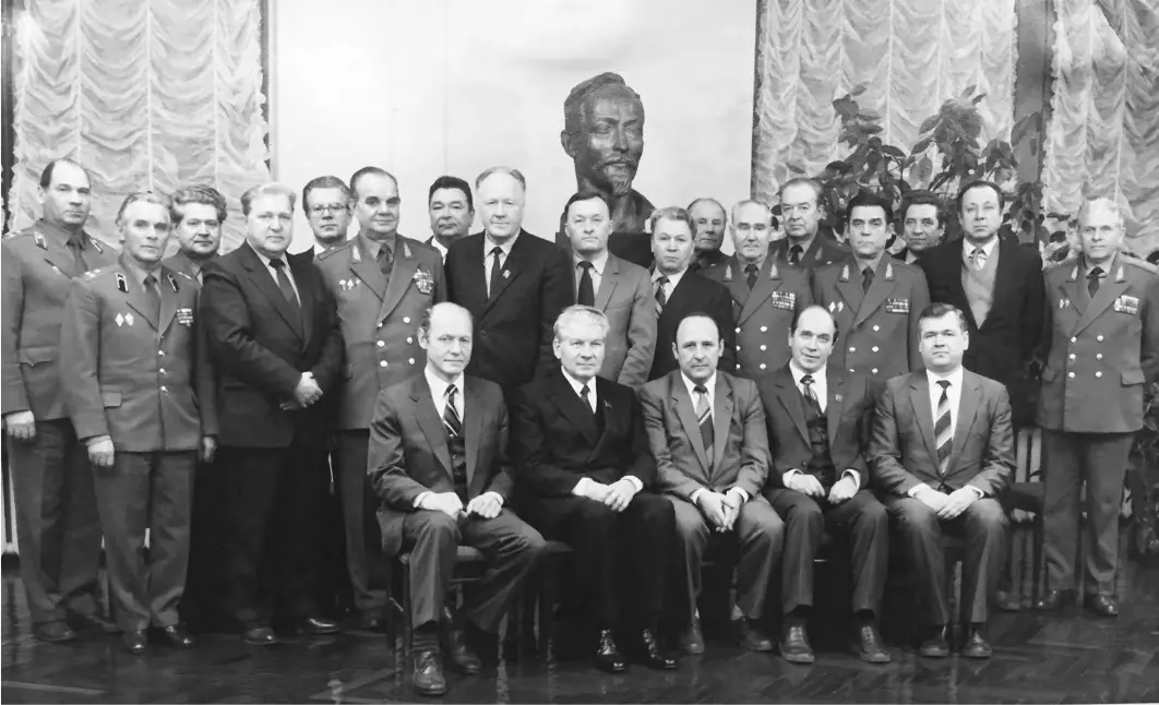Даниил Павлович Носырев и др Ленинград 1985 январь Александр Андреевич - фото 12
