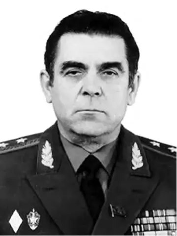 Генераллейтенант А А Курков В 1978 году он возвращается в Ленинград на - фото 35