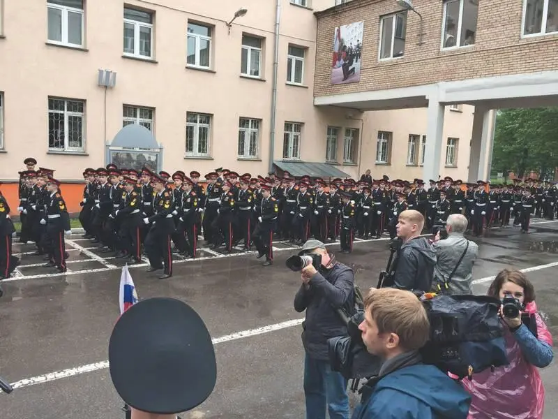 Видный российский военачальник генералполковник Герой России Геннадий - фото 6