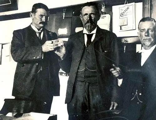 Публичная фотография кристалла Куллинана вручается от Fred Wells Фреда Уэллс - фото 39