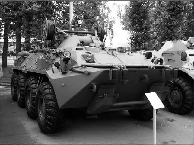 Бронированная ремонтноэвакуационная машина БРЭМК В настоящее время БТР80 - фото 101
