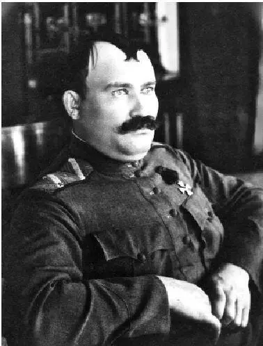 ГМ Семенов Пристальное внимание высшее советское руководство также уделяло - фото 32