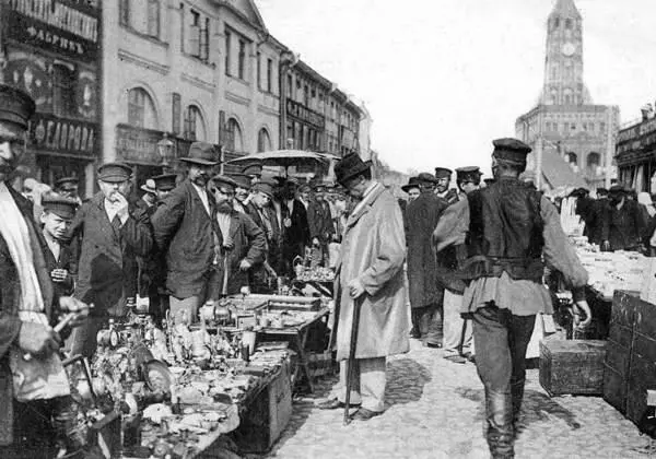 Сухаревский рынок Середина 1920х годов А Сухарева башня одним своим видом - фото 161