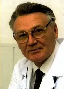 Заслуженный врач Украины врачневропатолог высшей категории Владимир Андреевич - фото 1