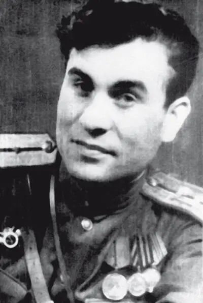 Бывший штрафник старший лейтенант Семыкин В З Через мгновение разразился - фото 53