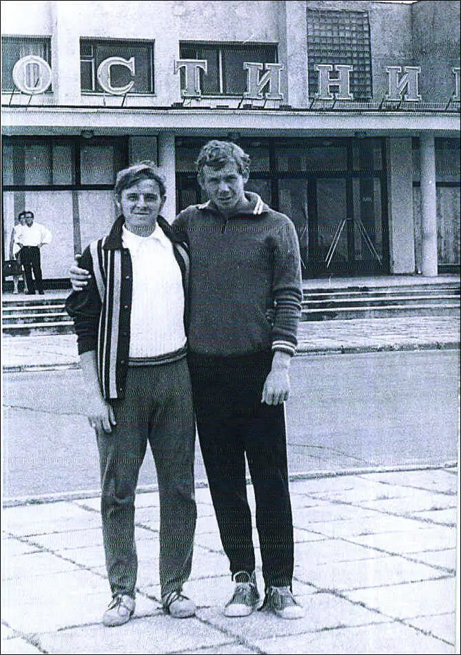 1972 год С Александром Тархановым 1973 год Лыжная подготовка в - фото 36