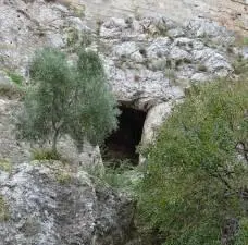 Возможно выход из подземного туннеля с лестницей расположенный над Микенским - фото 424