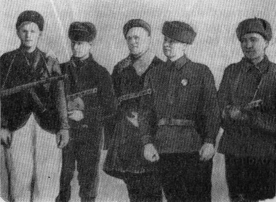 Группа разведчиков 3й Ленинградской партизанской бригады А бригада - фото 15