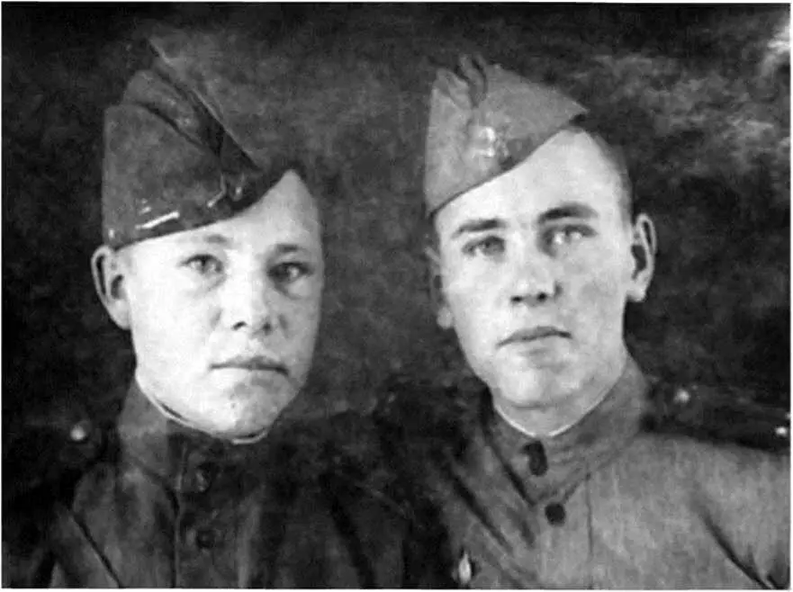 Крысов В С и Ваулин К П 1944 г Какие чувства Вы испытывали в боевой - фото 4
