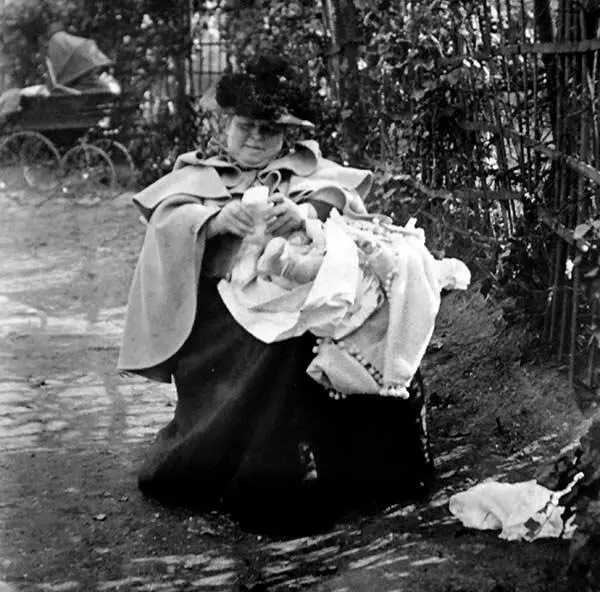 Алина и Жан в саду Шато де Бруйар Монмартр 1894 Фотография Марциала - фото 24